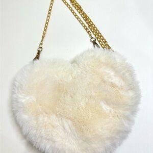 Elegant Cream Heart-Shaped Fur Bag
